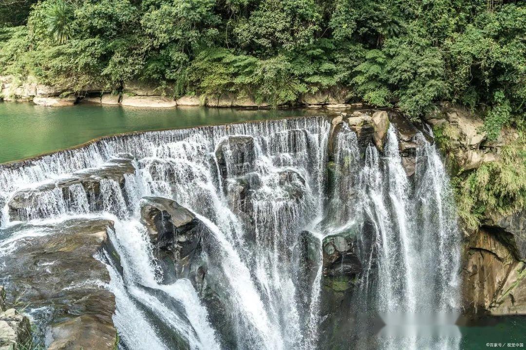 庐山三叠泉瀑布群：中国最美的瀑布之一，震撼心灵的壮丽景色 - 知乎
