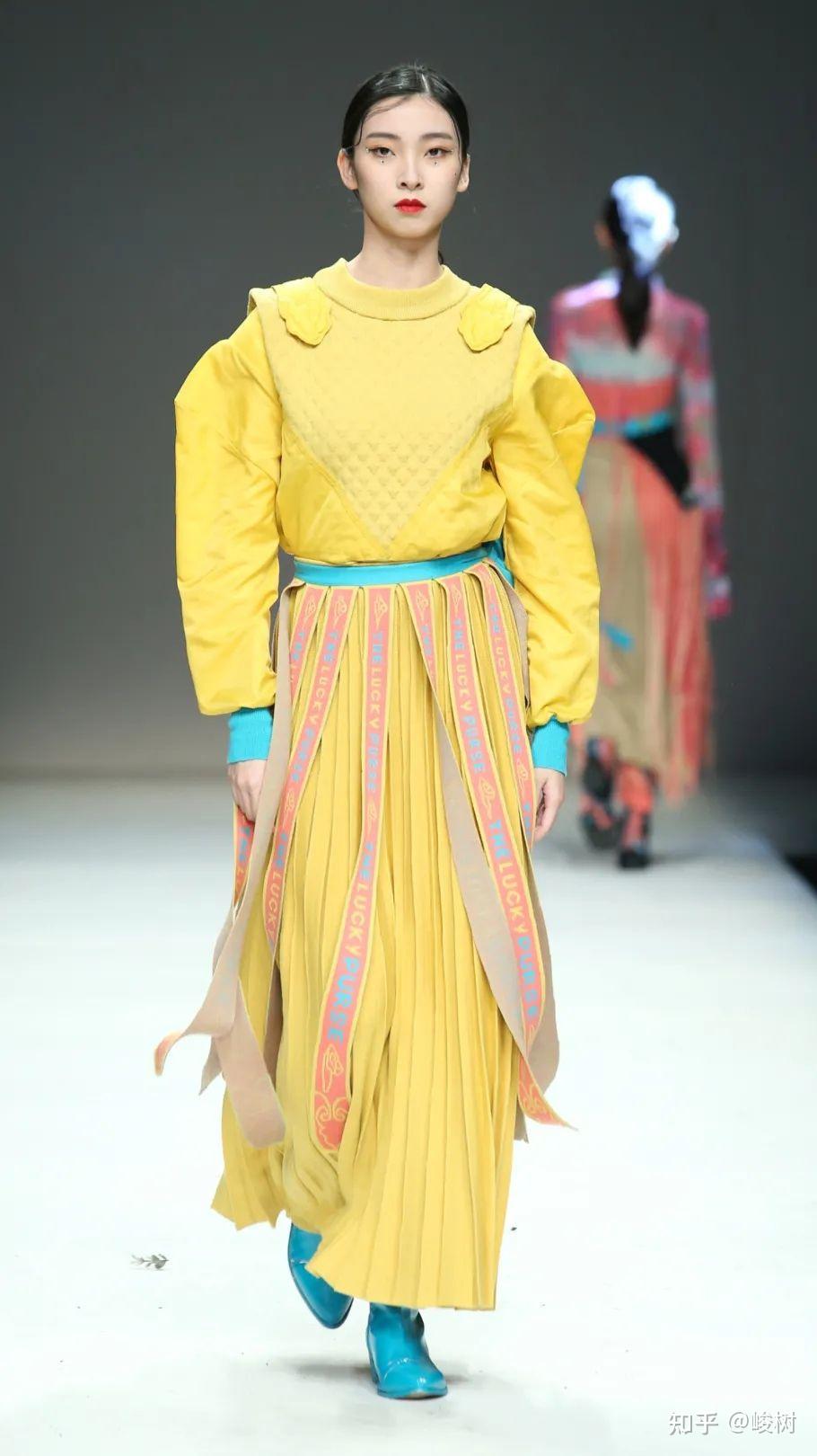 视觉设计2021北京服装学院毕业展