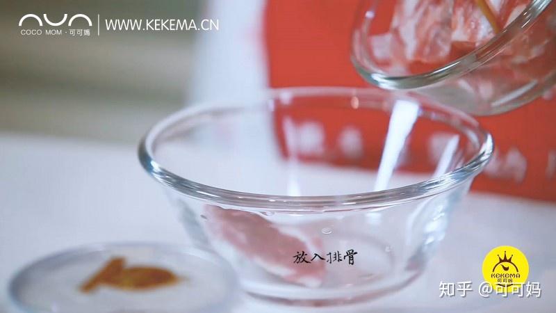 婴儿喝苹果粥的正确方法 v2-301040375d3936d40793b85d59a9841a_r.jpg