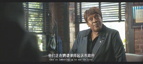 《白头神探:智斗灭世狂人》烂番茄88%,连姆·尼森无厘头动作喜剧!