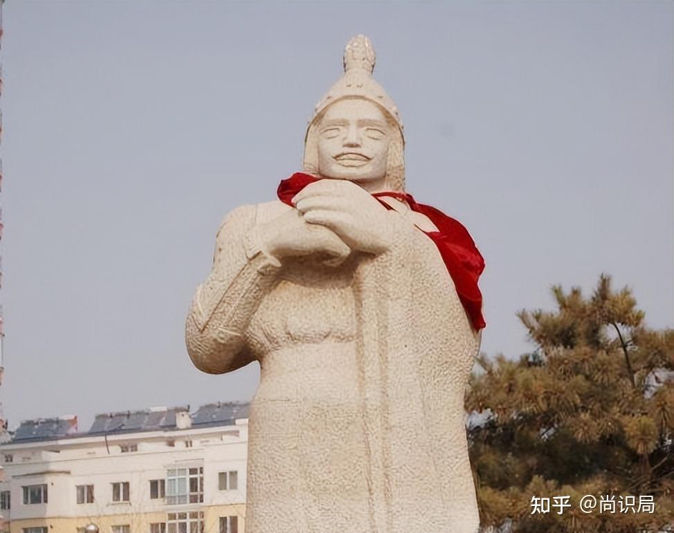 他的皇帝名号是儿子前燕景帝慕容儁追谥的.