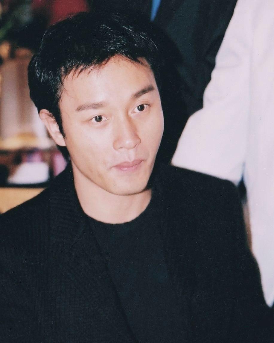 我手机里张国荣的照片莫名其妙遗失了一半怎么办