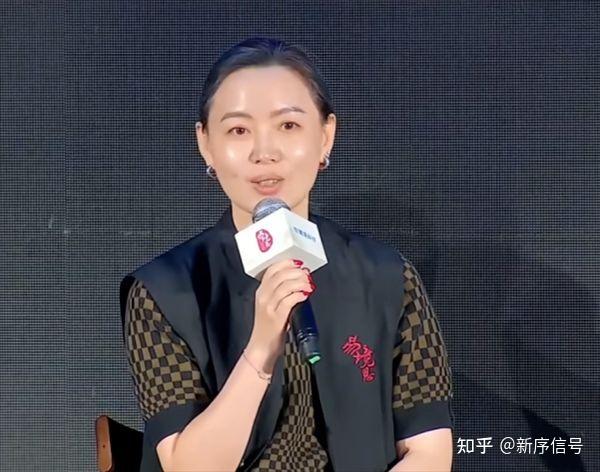 保时捷谈设计内核|懂游宝零费代练|俄大飞机破卡脖子|比亚迪皮卡入华|黄仁勋随团访华