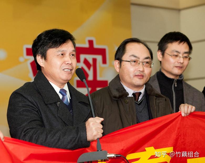 牵手高等教育一辈子关注学员成长一生情mba师生隆重祝贺李德明老师