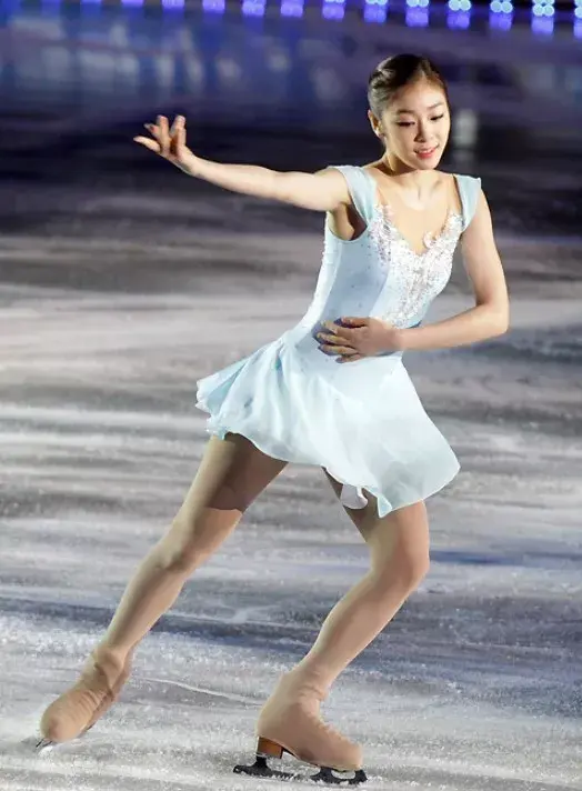 从花滑太妹到女拳击手现实中的谭雅和游戏里一样凶悍