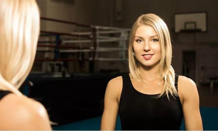 明天,伊卡翠娜就要和曾晓婷进行二番战了,各位你们看好谁呢?