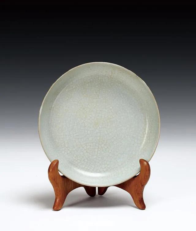 似玉非玉而胜玉宋徽宗成就汝窑一抹天青色