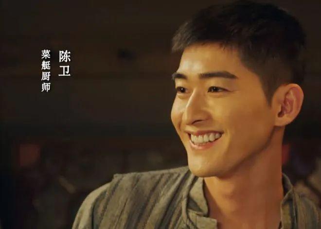 都长大了,老三就不提了,就说说前两位,由杨烁和张翰饰演的大哥二哥