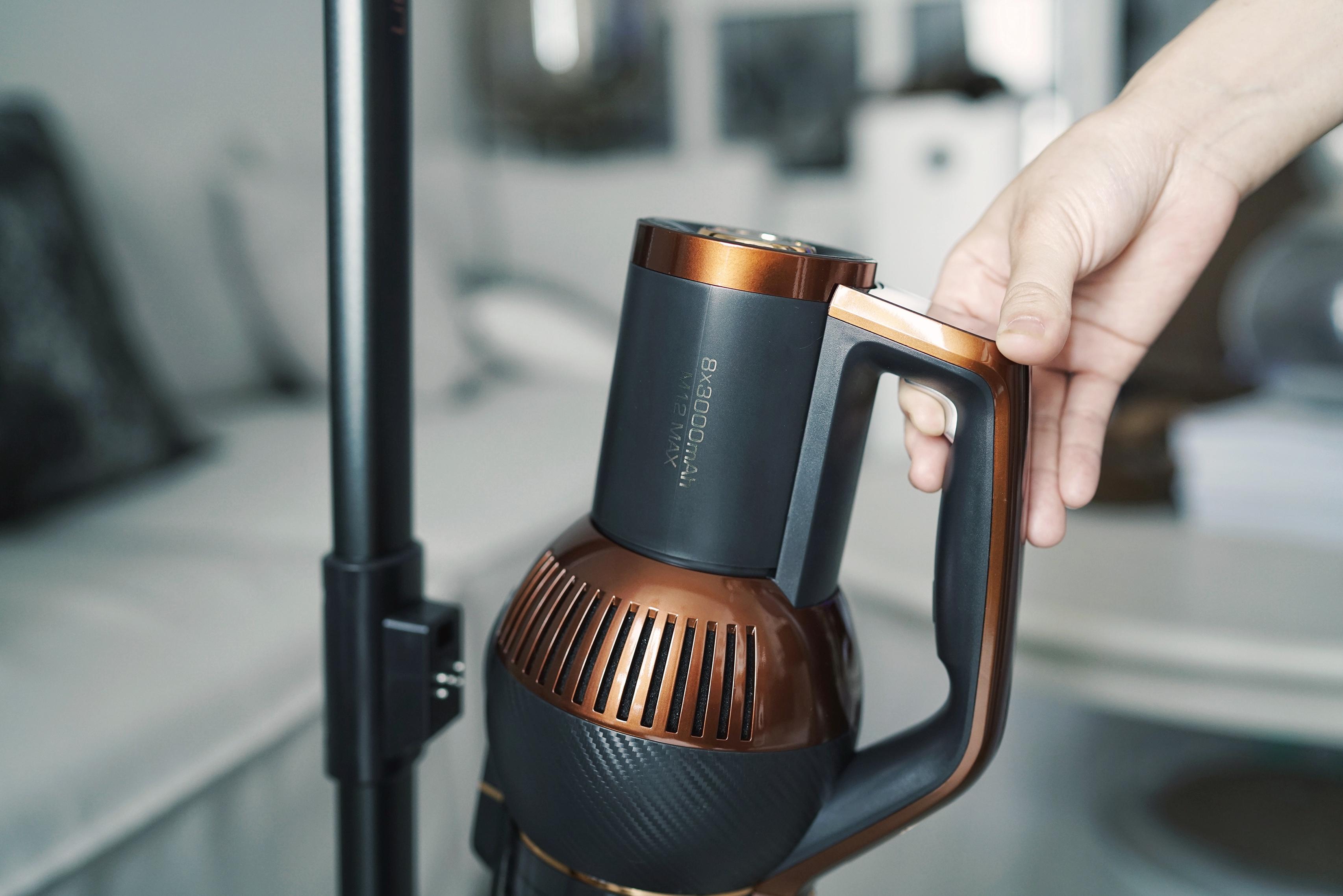 卫生打扫要干净更要省力莱克立式无线吸尘器轻便省力吸尘更彻底