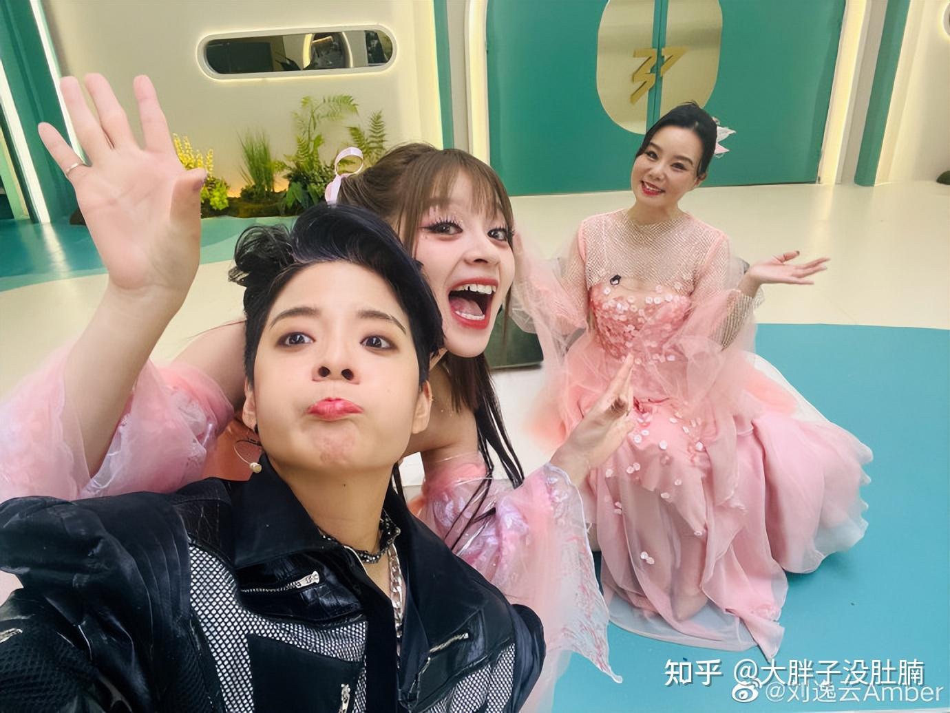 《浪姐4》四公分组选曲+帮唱嘉宾曝光!3位最强师姐团加盟助阵! - 知乎