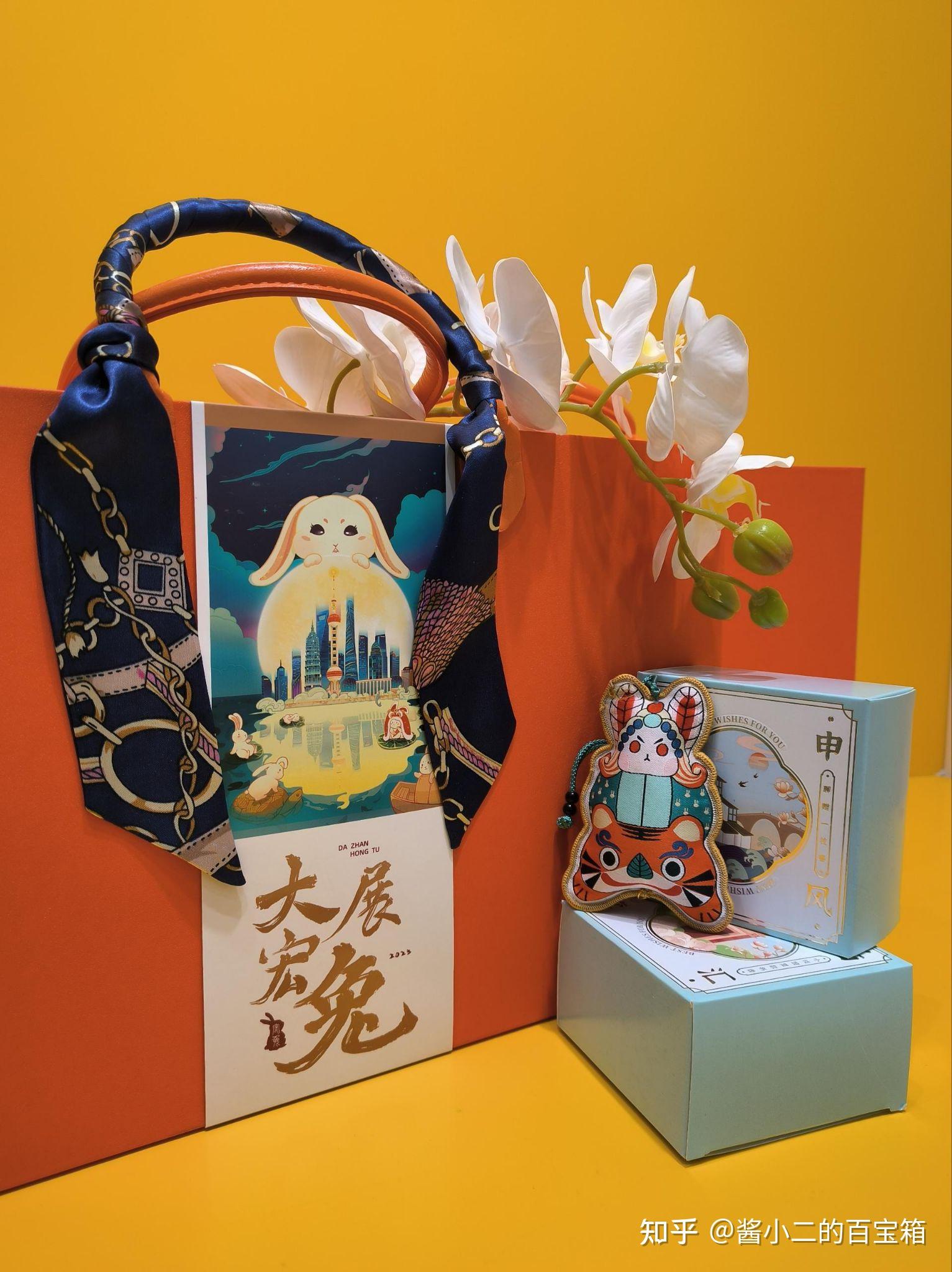 坐标上海商务礼盒怎么选求大气点的商务会议定制伴手礼推荐最好体面