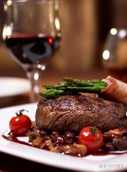 1,红肉配红酒