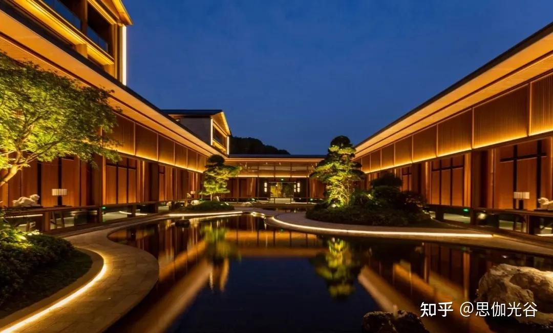 文旅夜景丨光影项目赏析湘湖逍遥庄园带您领略光的奇妙之旅