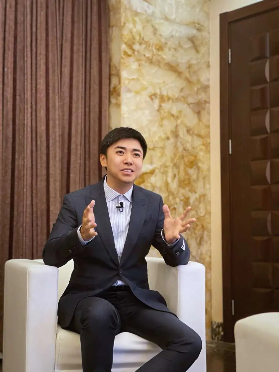 语言艺术金牌名师李晨曦让语言艺术教育在语文教学中开出花来