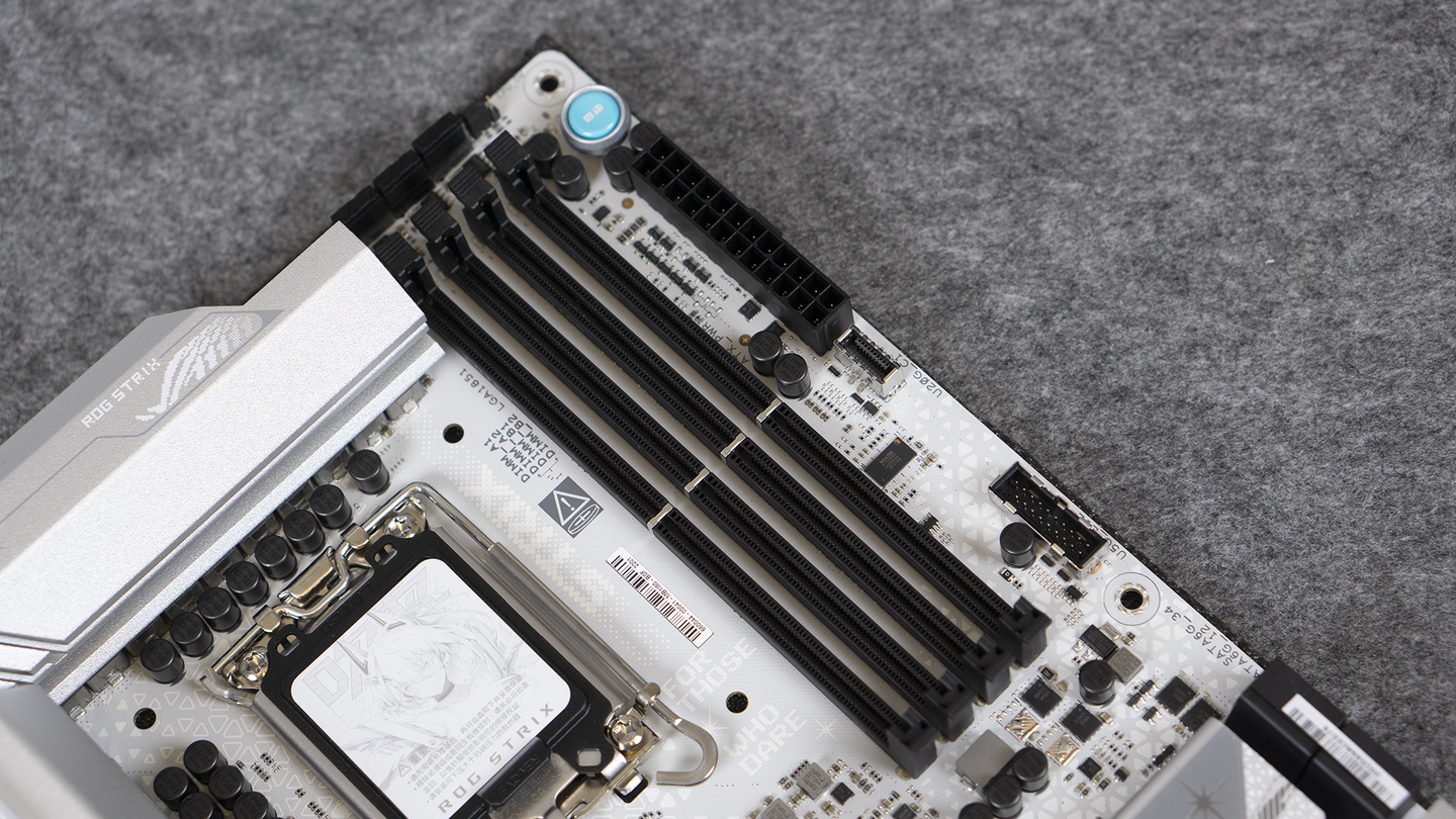 老内存再战！Intel 270K Plus+ 华硕ROG Z890吹雪S，才是更理智的选择！