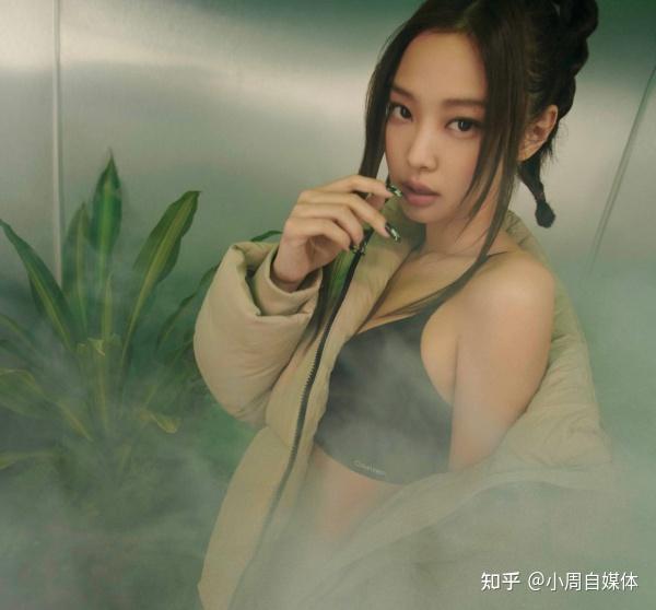 懒理bts粉丝围剿blackpinkjennie晒性感内衣照大秀蚂蚁腰