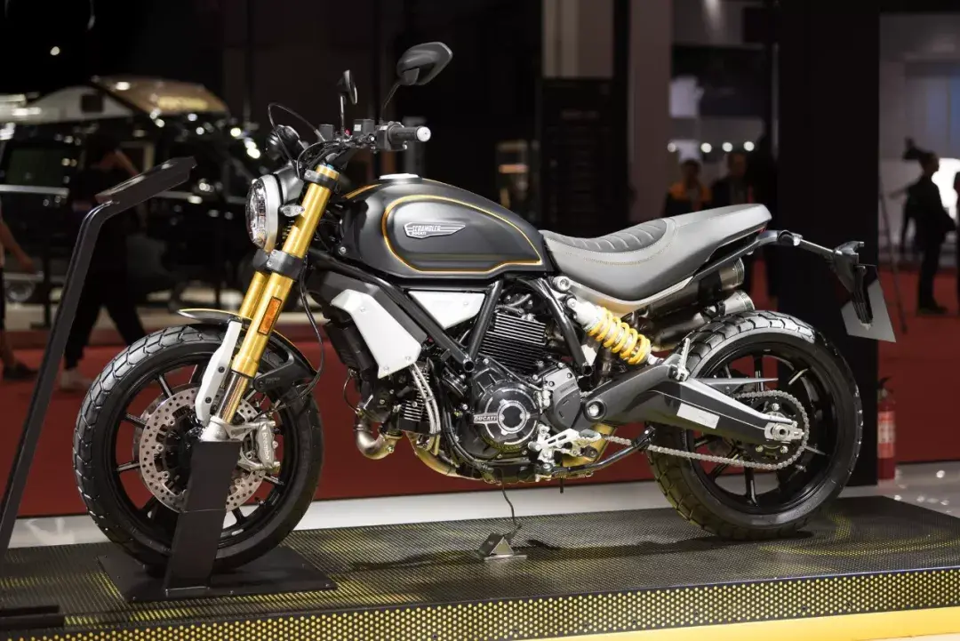 杜卡迪自遊 scrambler 1100