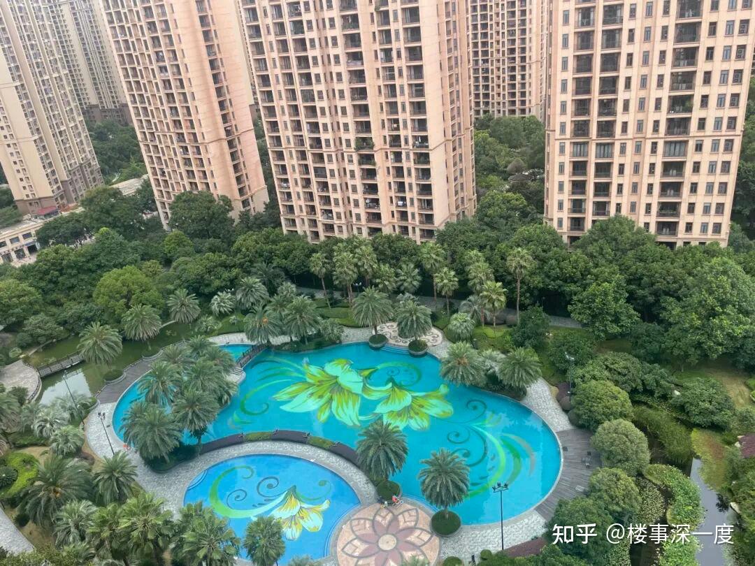 雅居乐花园:孤独大盘的体面 - 知乎