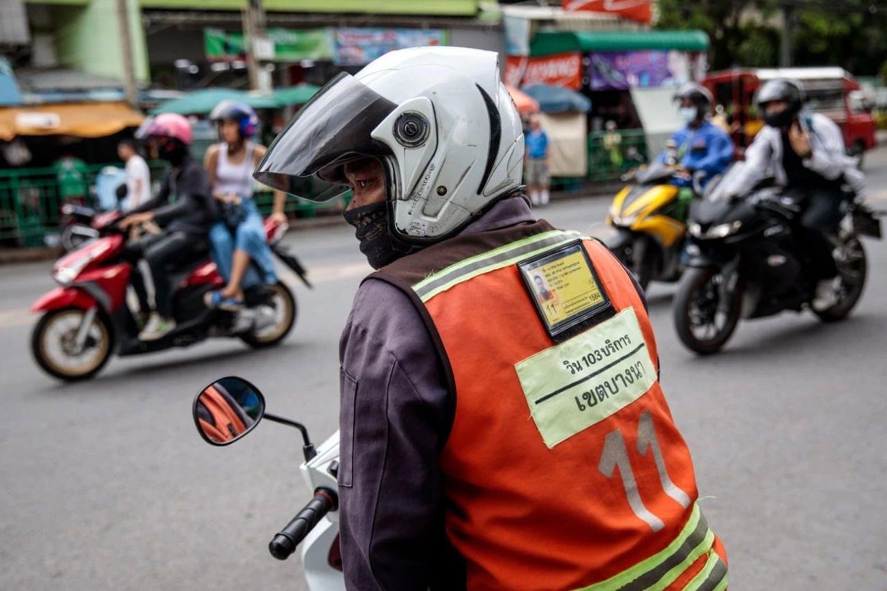 曼谷街头帮派摩的司机的江湖