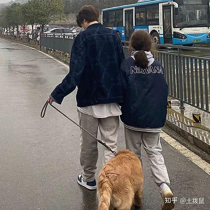 这个是不明显情侣头像吗? - 知乎