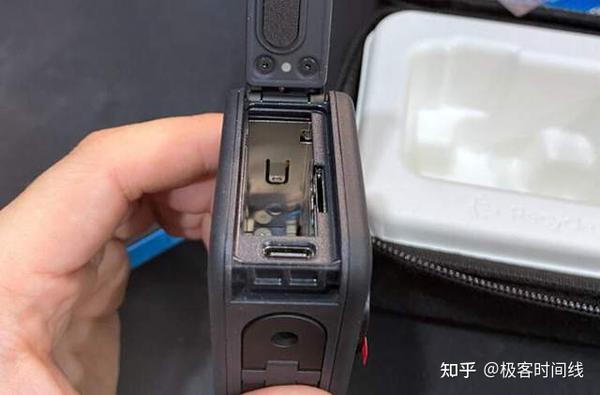 小巧便携功能实用 泰迅allin Box收纳式充电盒评测 知乎