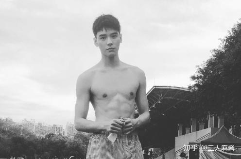龚俊：如何从校草修成《山河令》鬼王温客行？ - 知乎