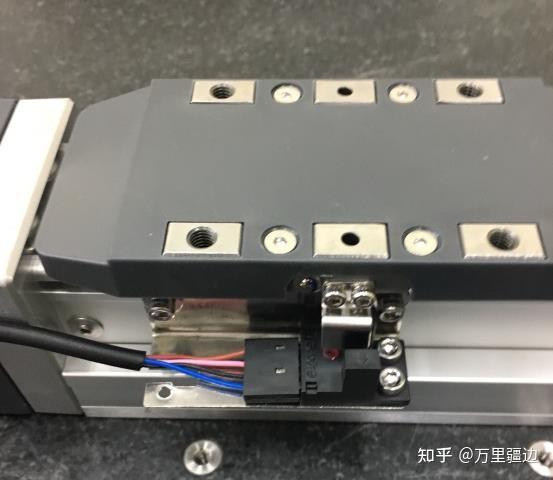 东佑达轨道内嵌式螺杆型滑台gth系列传感器安装步骤