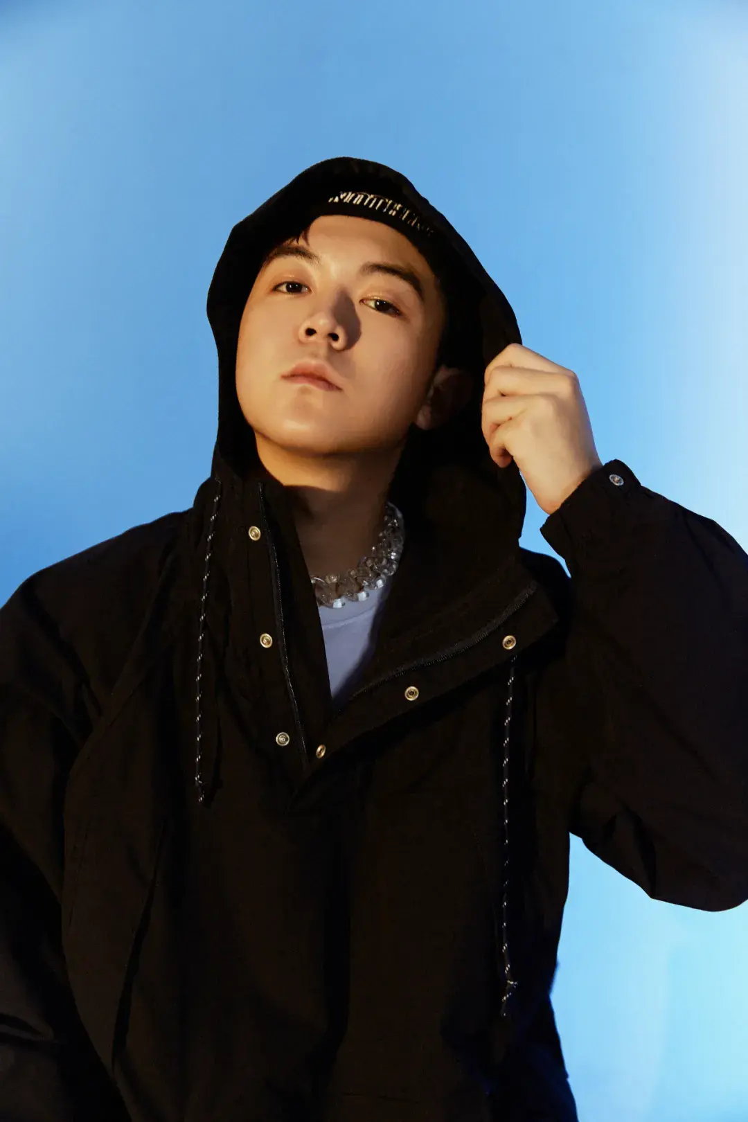 这个年少有为的rapper,就是我们今天的主角moon沐恩.