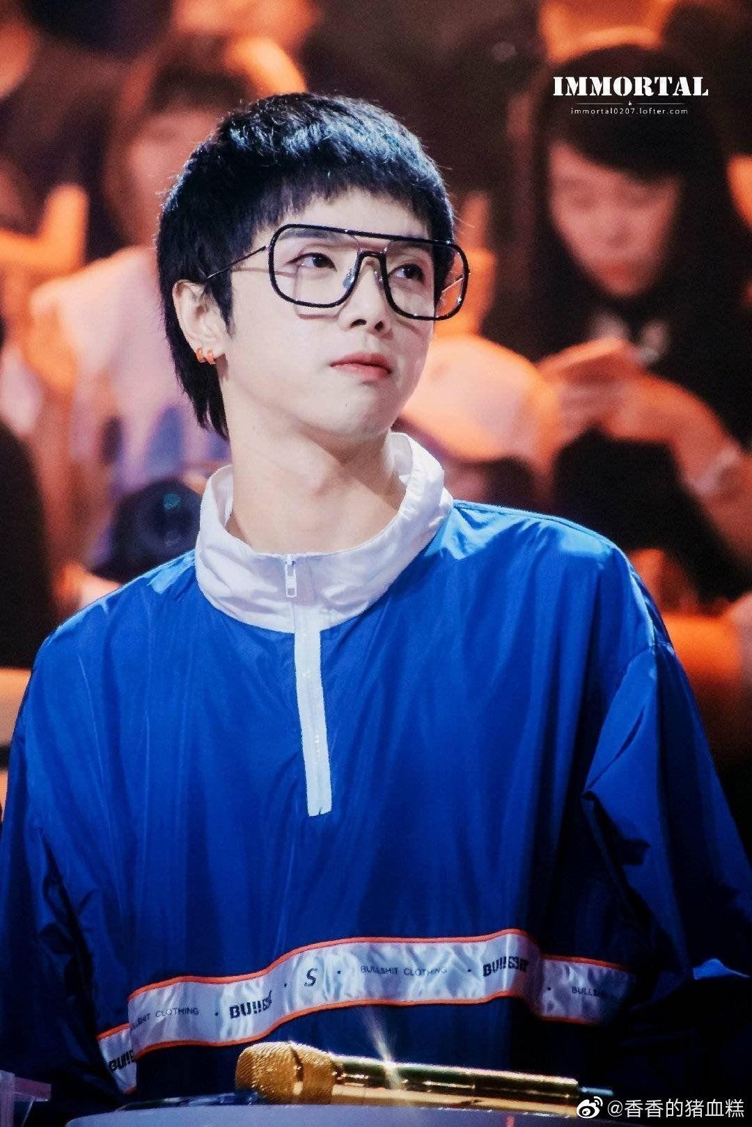 有没有华晨宇壳哥短发组都行帅照美图