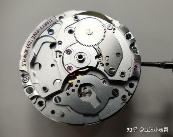 9. omega 3330 co-axial——欧米茄的三记录计时码表
