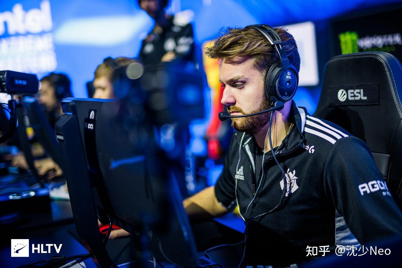陌生的G2,责任拉满的Niko!浅聊CSGO IEM科隆总冠军的鼠标:雷蛇炼狱蝰蛇V3专业版