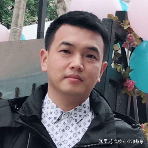 卢克文：中专咋的了？学姐：中专学历绝对不值得吹，也出院士教授 - 知乎