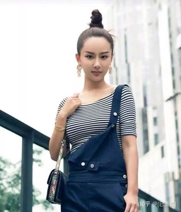 "窜天猴""八字眉"一下回到"村姑脸"!