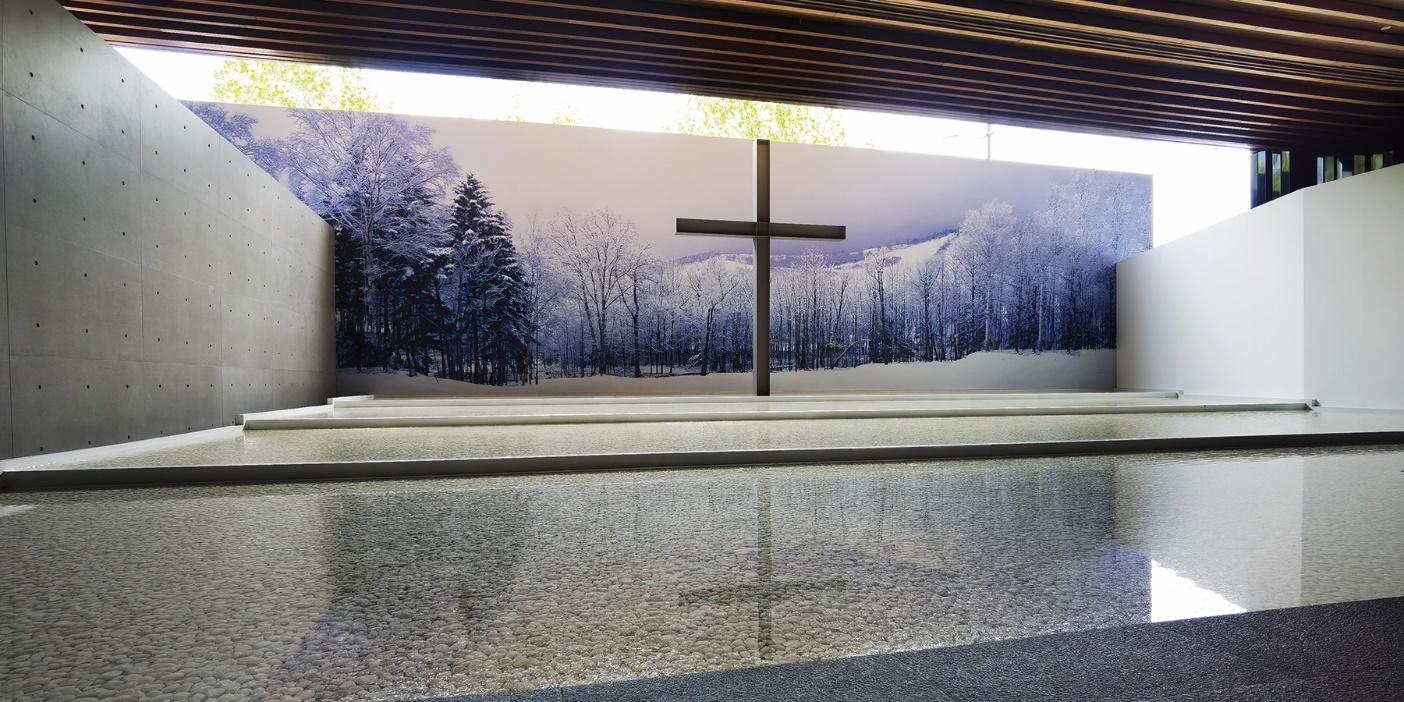 展览在一楼特意搭建了水之教堂的展示,其设置了真实的水池景观,以及一