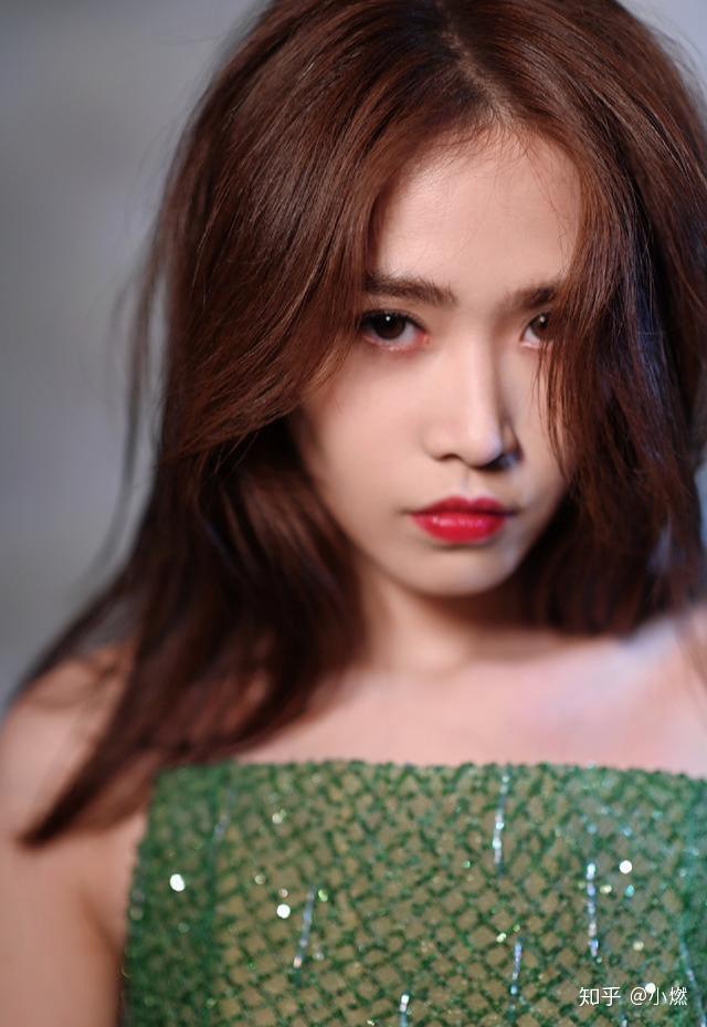 刘美彤属于非常有气质的女生,并且还是一位非常有潜力的女演员,她在