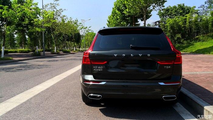 邂逅沃尔沃xc60智远松林灰游走于城市间的精灵