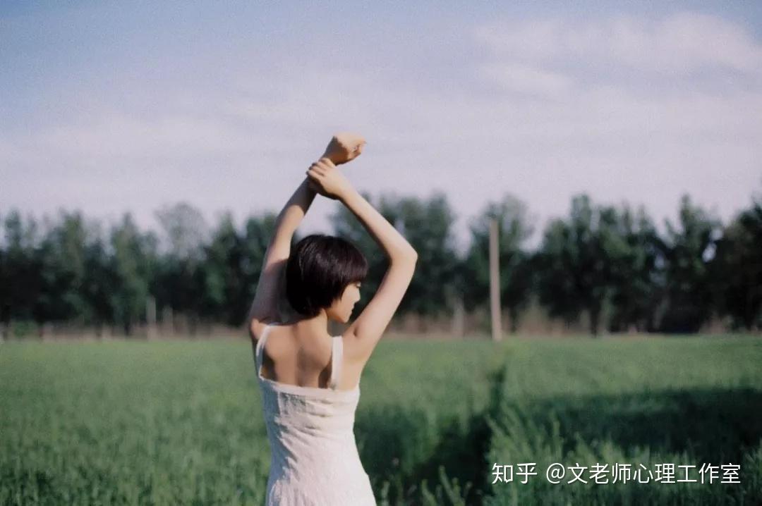 世界那么大,我却要慢慢松开手!