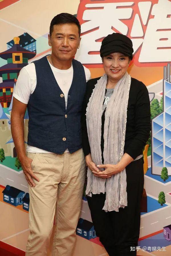 62岁前tvb花旦近况曝光身形瘦削老公却越发有型