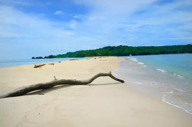 马来西亚一个高格调又超冷门的沉船潜水圣地纳闽岛
