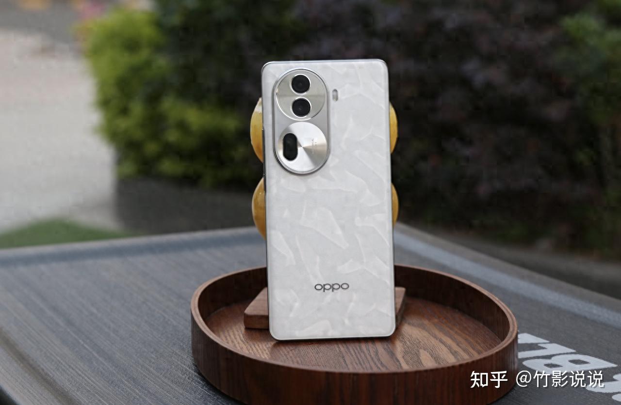 同时,数码大v数码闲聊站也表示,oppo reno11系列卖爆了!