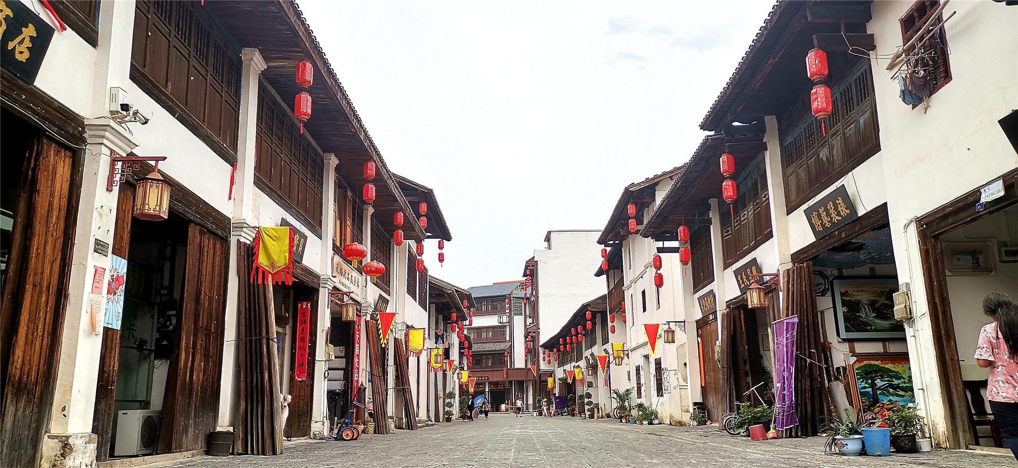 旅游在吉安遂川县草林红色圩场