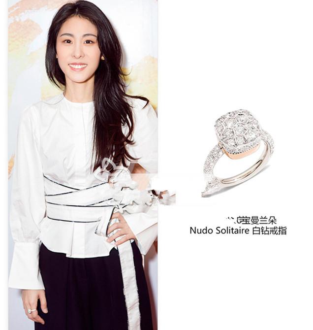 张碧晨怀孕都不忘戴首饰就不怕影响身体和胎儿看看这金属项链和超大