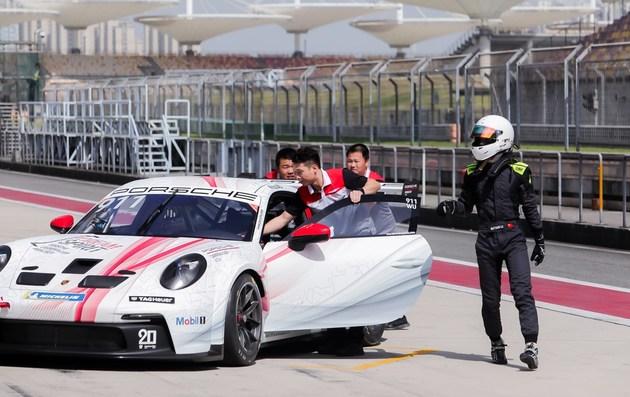 保时捷卡雷拉杯新赛季开赛吴亦凡携旗下车队参赛