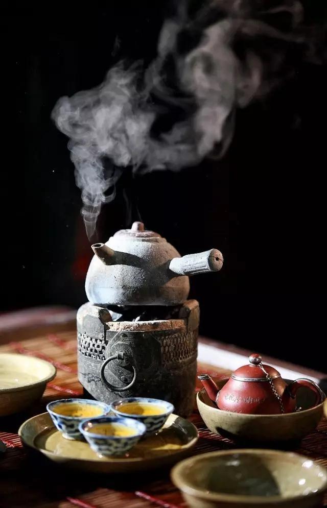 冬日煮茶,沸腾的是往事