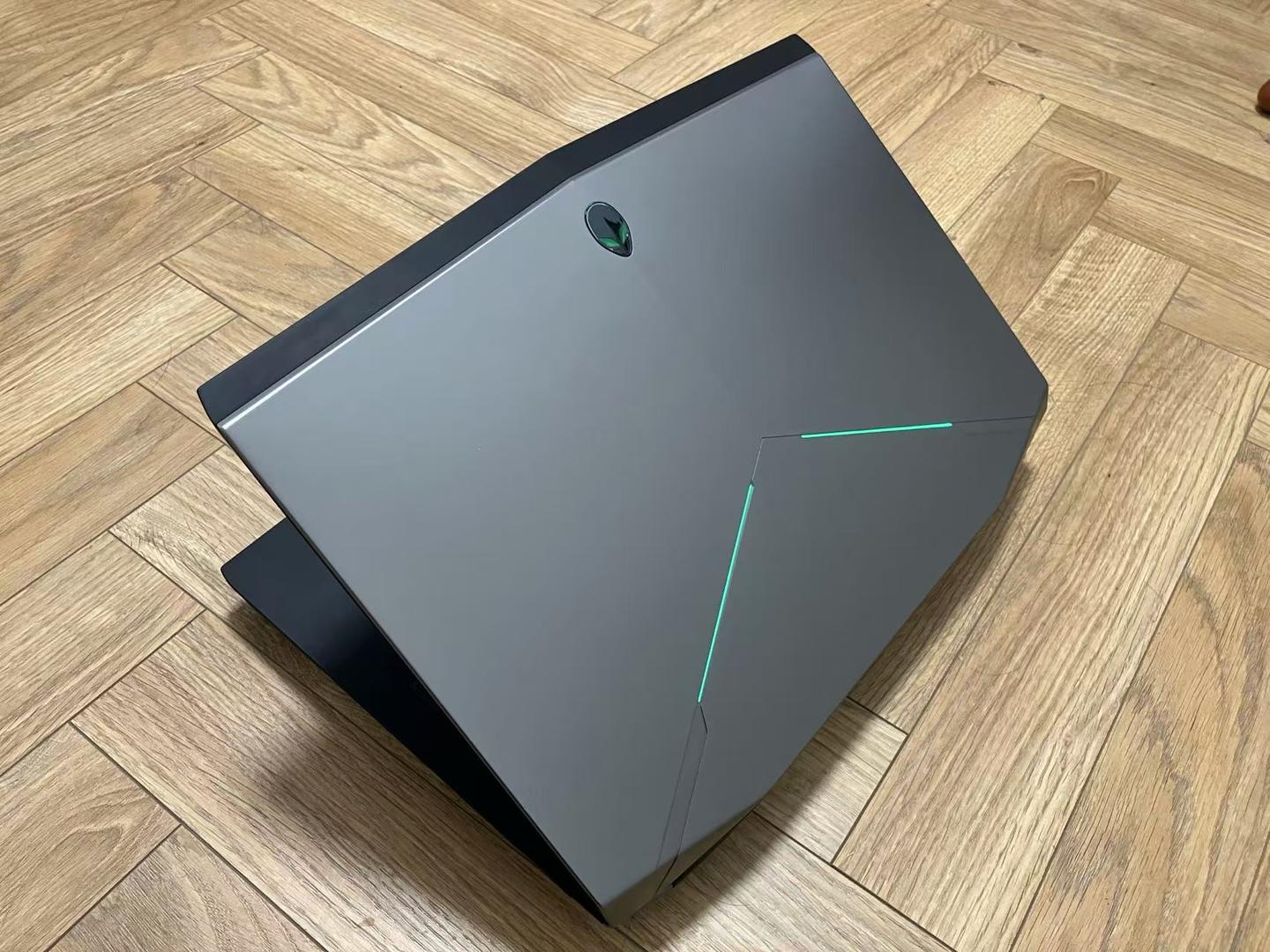 梦幻——初代Alienware 17使用体验 - 知乎