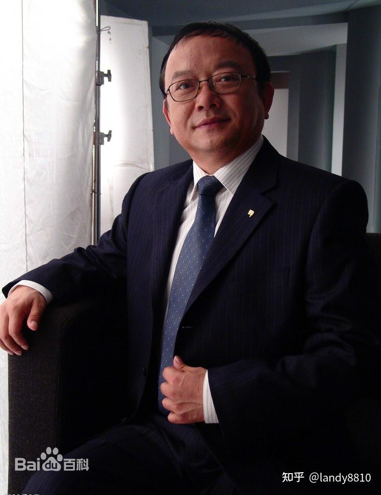 苗圃,李芯逸,冯远征及李梦男领衔主演的《人是铁饭是钢》剧照