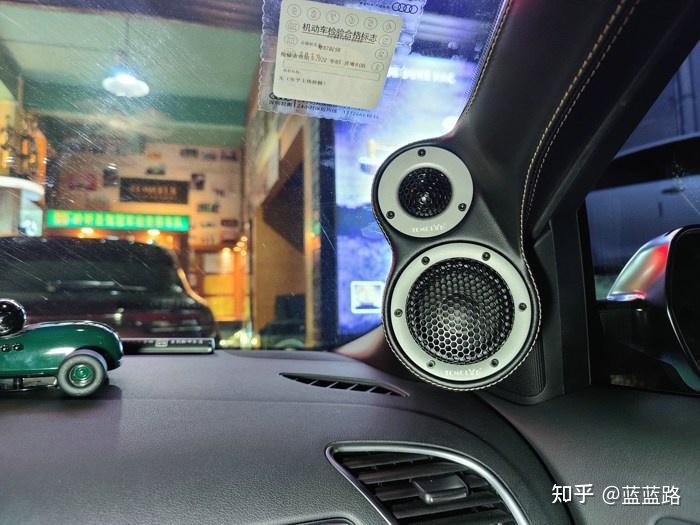 奥迪原车音响系统改装作业聆听圣驾