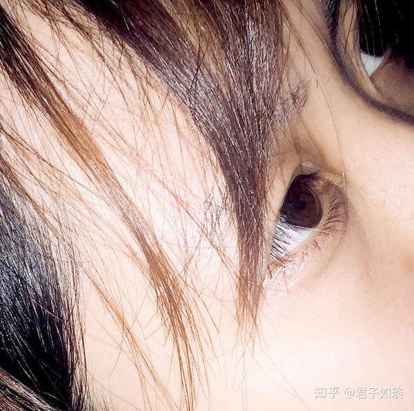 这是没有化妆的眼睛