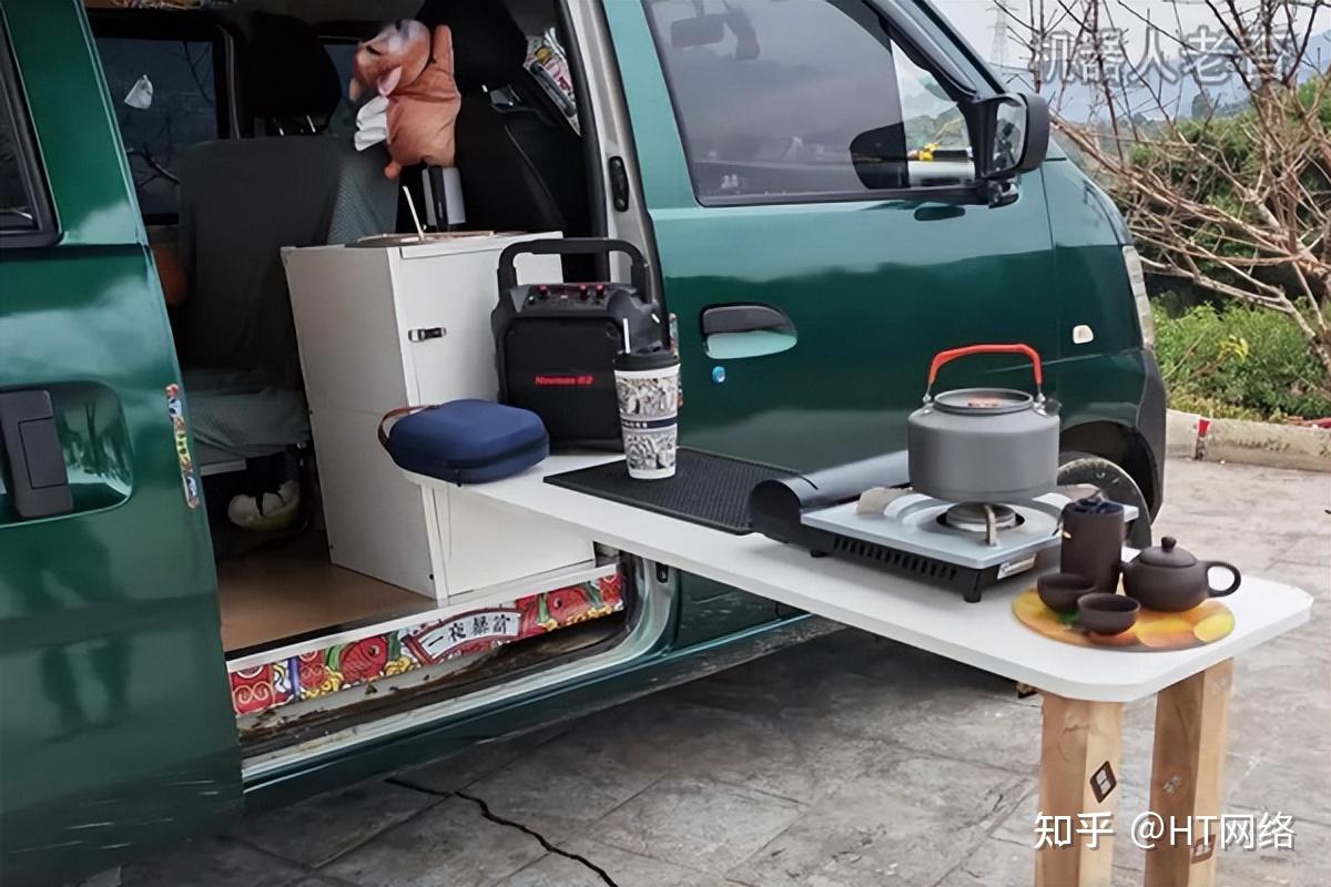 常被误认为邮政快递车的面包露营车,7座长安之星改装床车自驾游