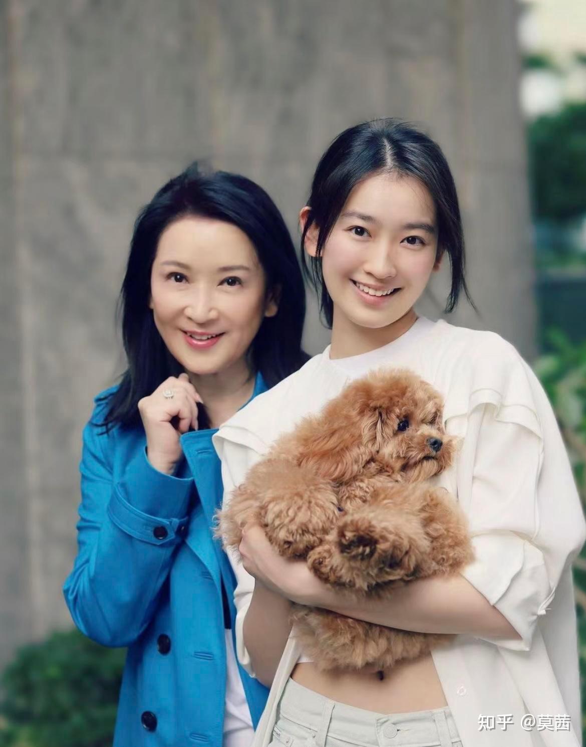 tvb"观音娘娘"龚慈恩晒子女合照,没想到她女儿比她更美啊!